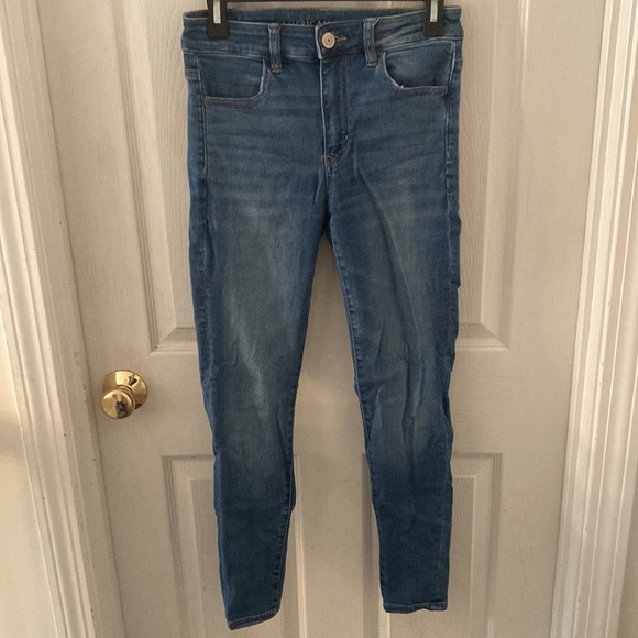 American Eagle Hi-Rise Jegging in Ne(x)t Level Stretch, Size 6 Short, Blue - Picture 6 of 7